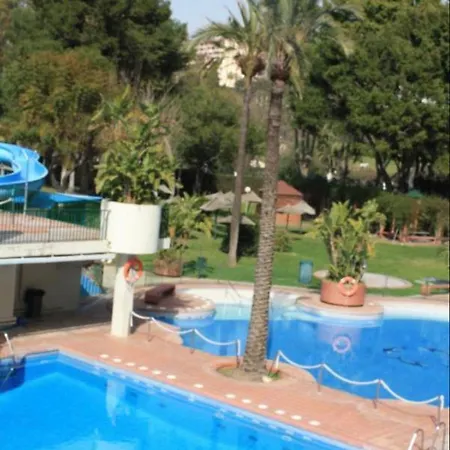 Benalbeach Complex דירה