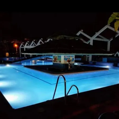 Benalbeach Complex דירה בנאלמדנה